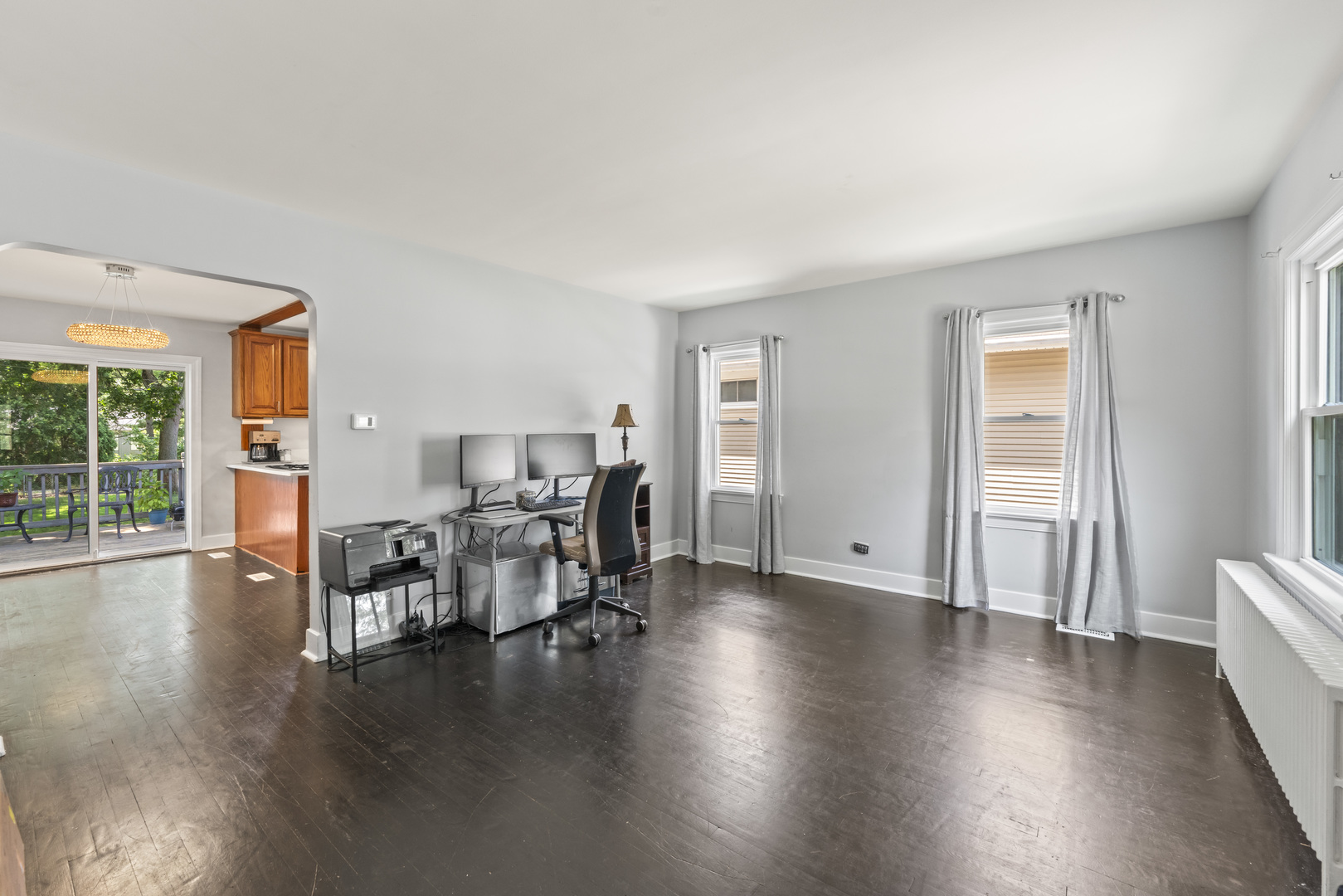 660 1st Street, Crete, IL 60417