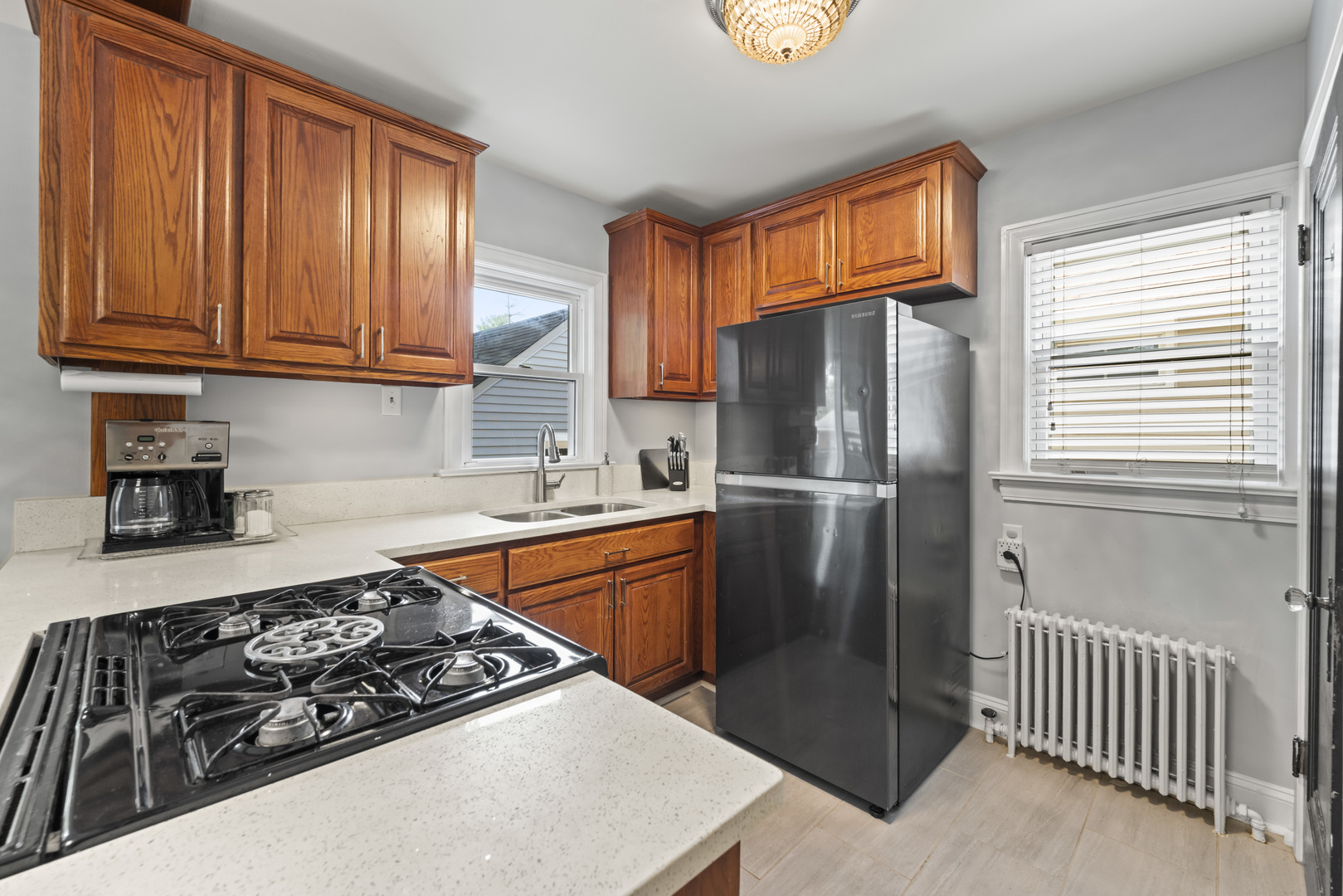 660 1st Street, Crete, IL 60417