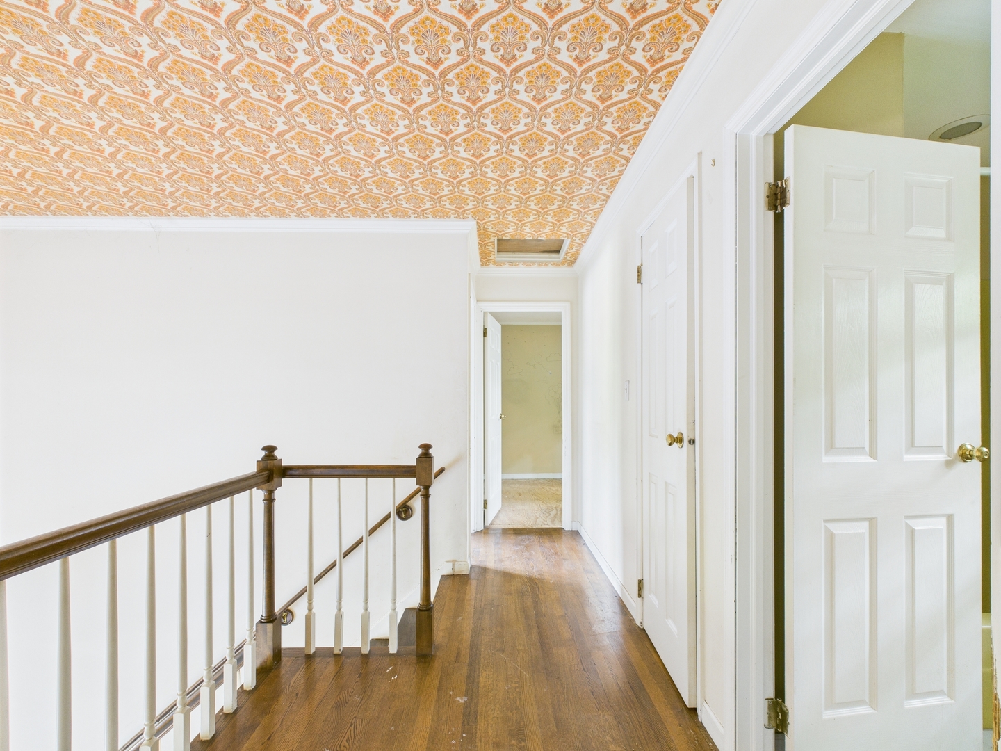 1136 Pine Court, Batavia, IL 60510