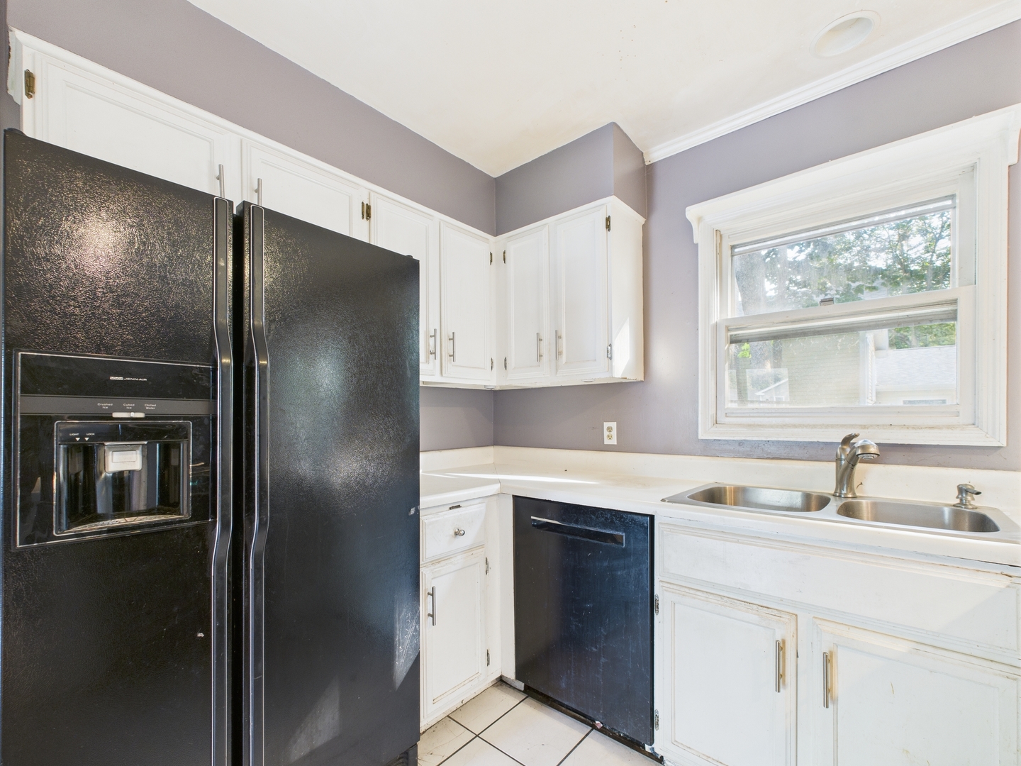 1136 Pine Court, Batavia, IL 60510