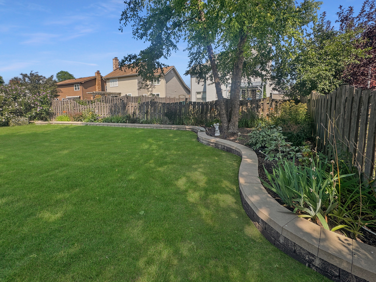 751 Garth Road, Wheeling, IL 60090