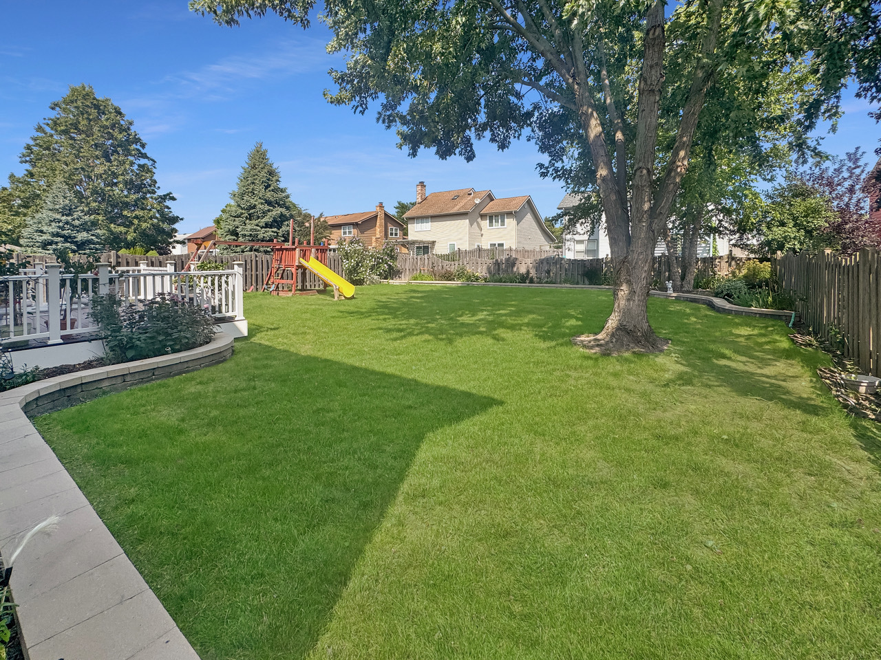 751 Garth Road, Wheeling, IL 60090