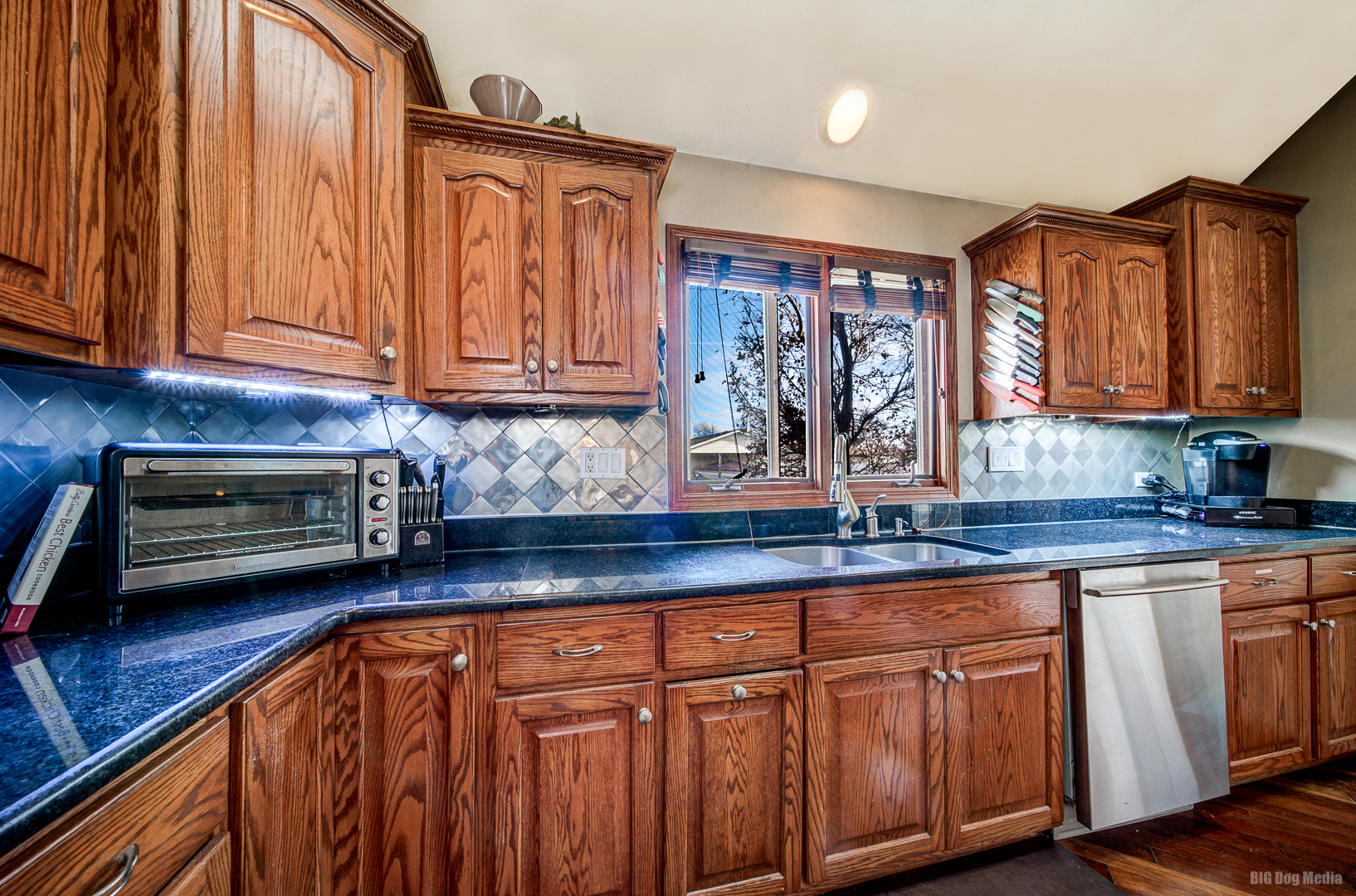5641 W 81st Place, Burbank, IL 60459