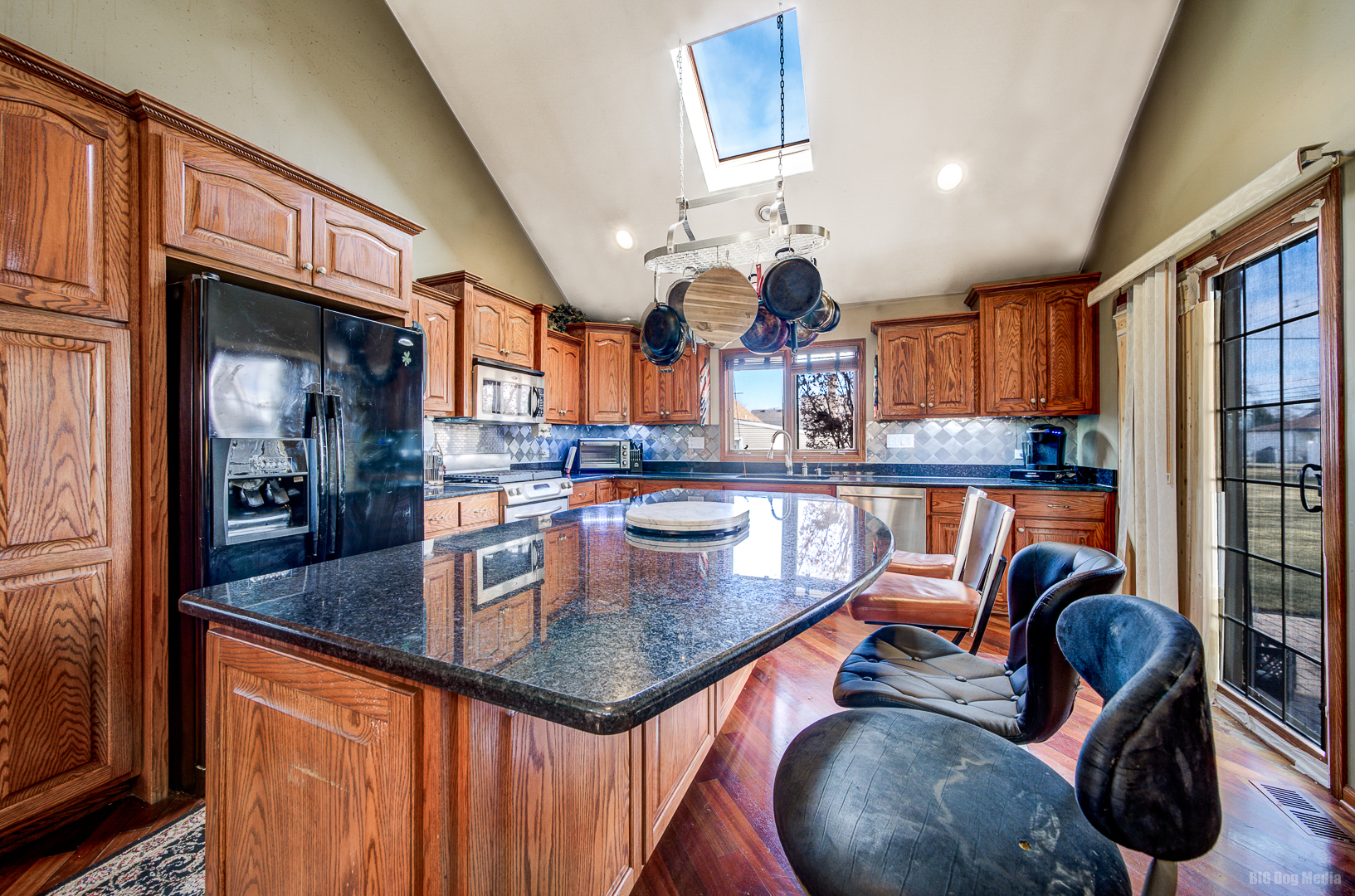 5641 W 81st Place, Burbank, IL 60459