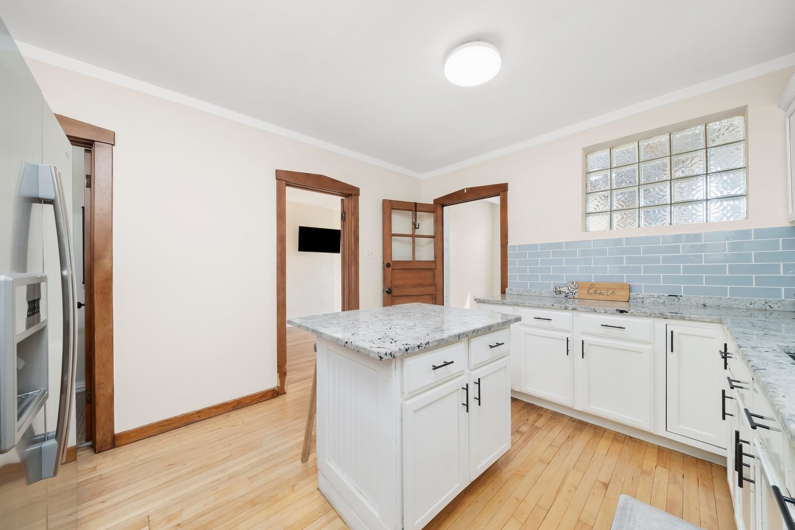 3141 S 54th Court, Cicero, IL 60804