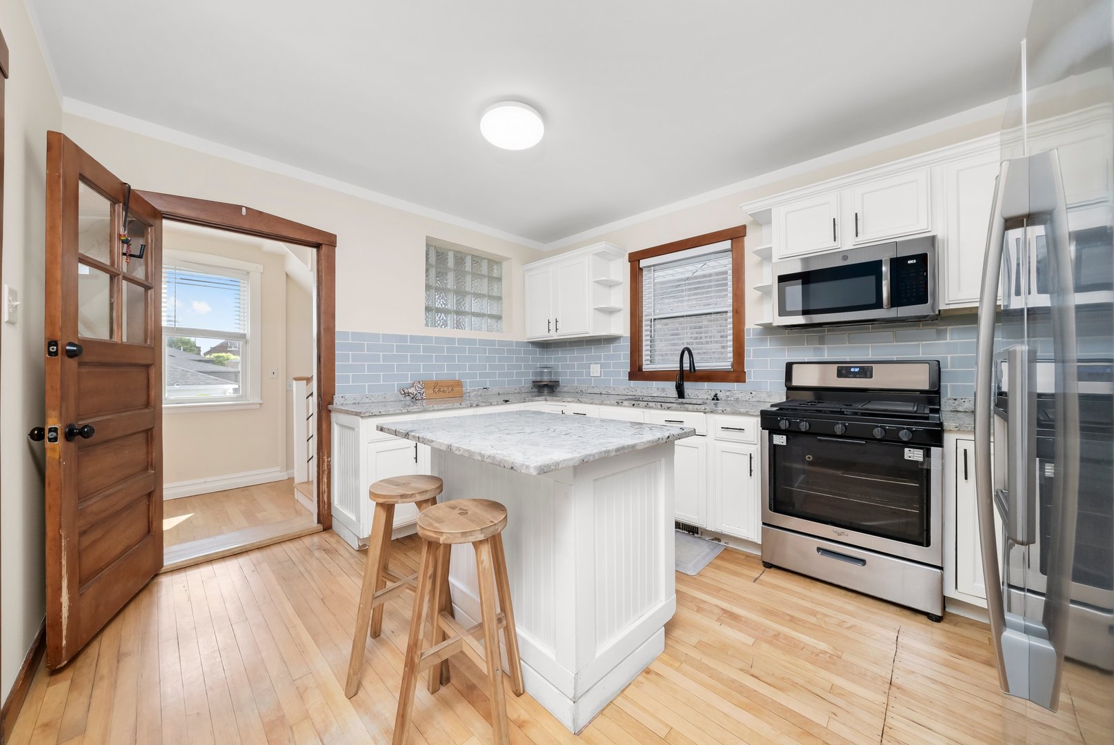 3141 S 54th Court, Cicero, IL 60804