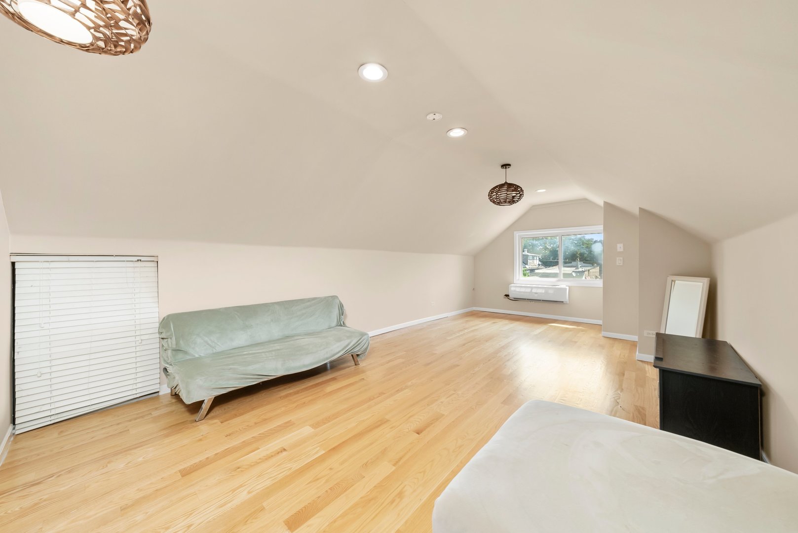 3141 S 54th Court, Cicero, IL 60804