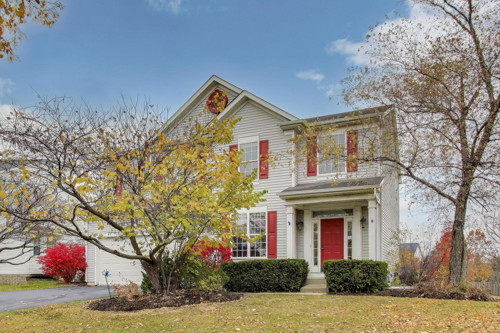 697 Providence Lane, Lindenhurst, IL 60046