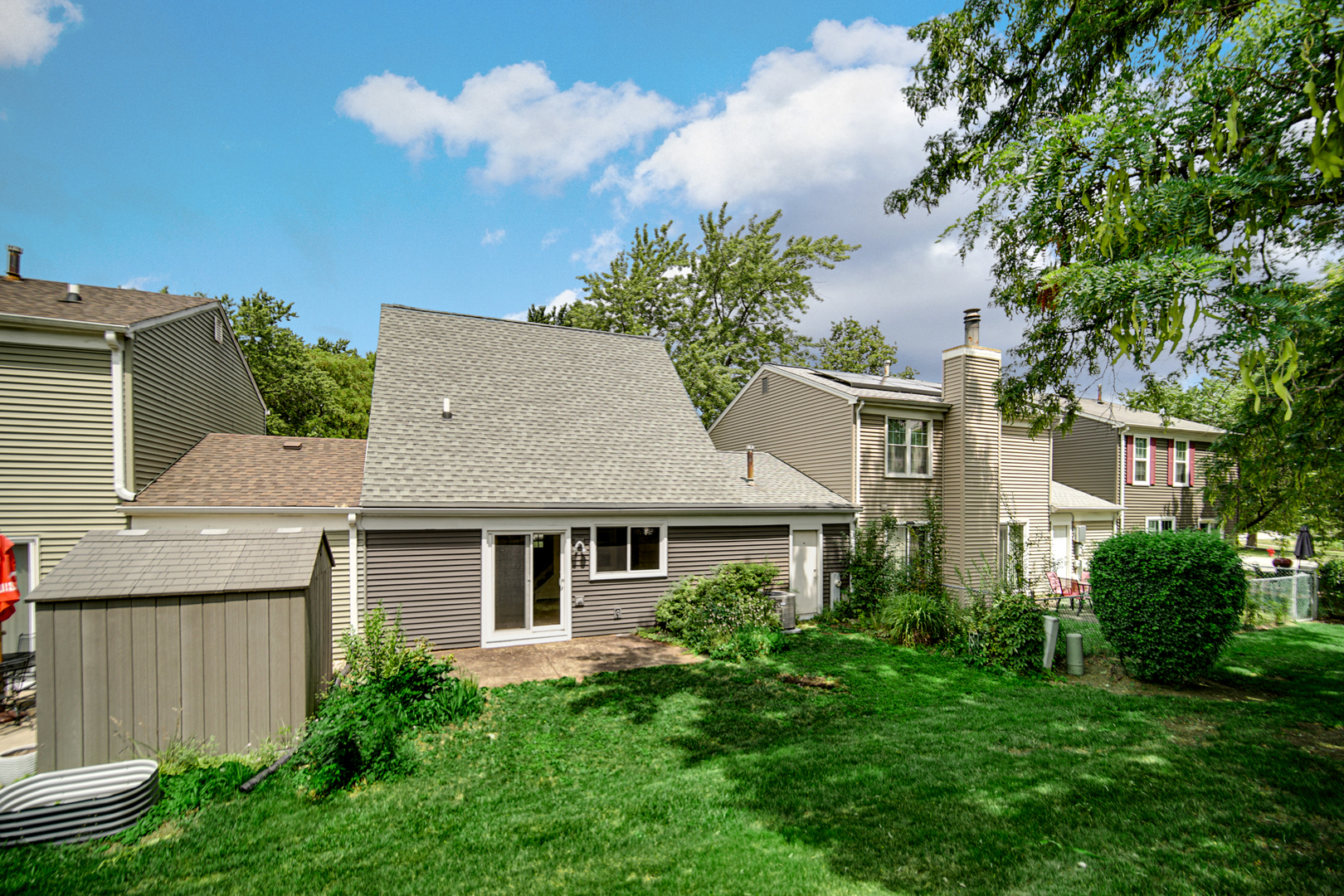 29W409 White Oak Drive, Warrenville, IL 60555