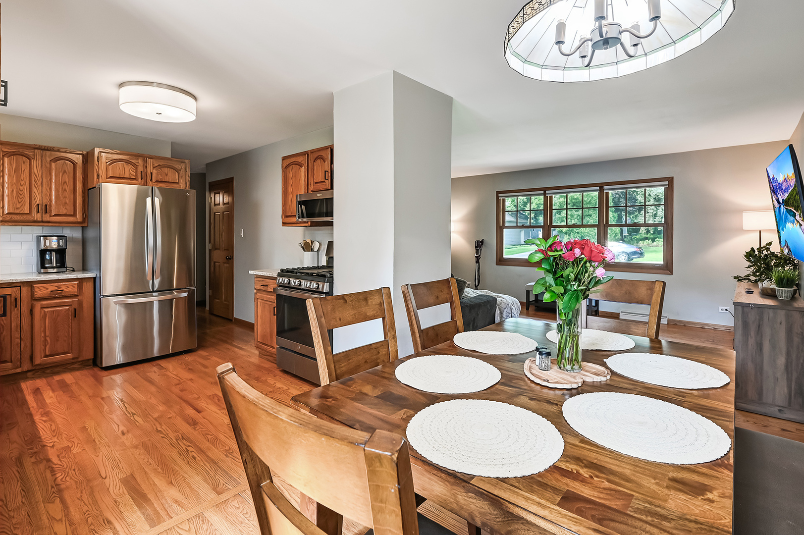 5633 Virginia Avenue, Clarendon Hills, IL 60514
