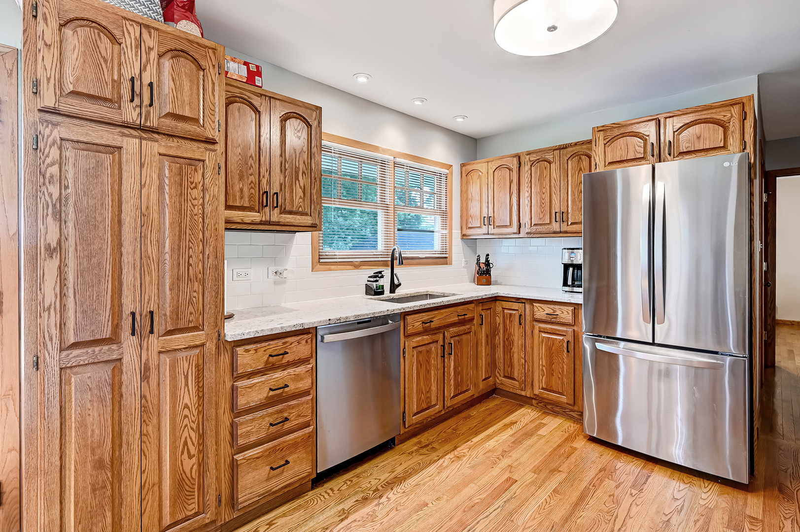 5633 Virginia Avenue, Clarendon Hills, IL 60514