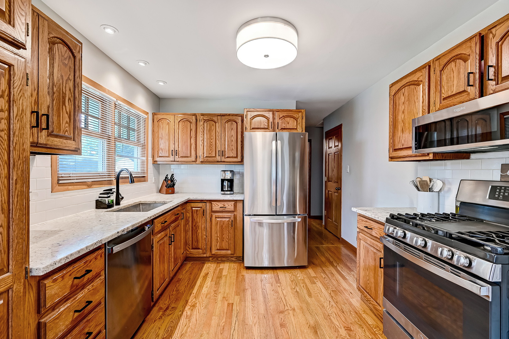 5633 Virginia Avenue, Clarendon Hills, IL 60514