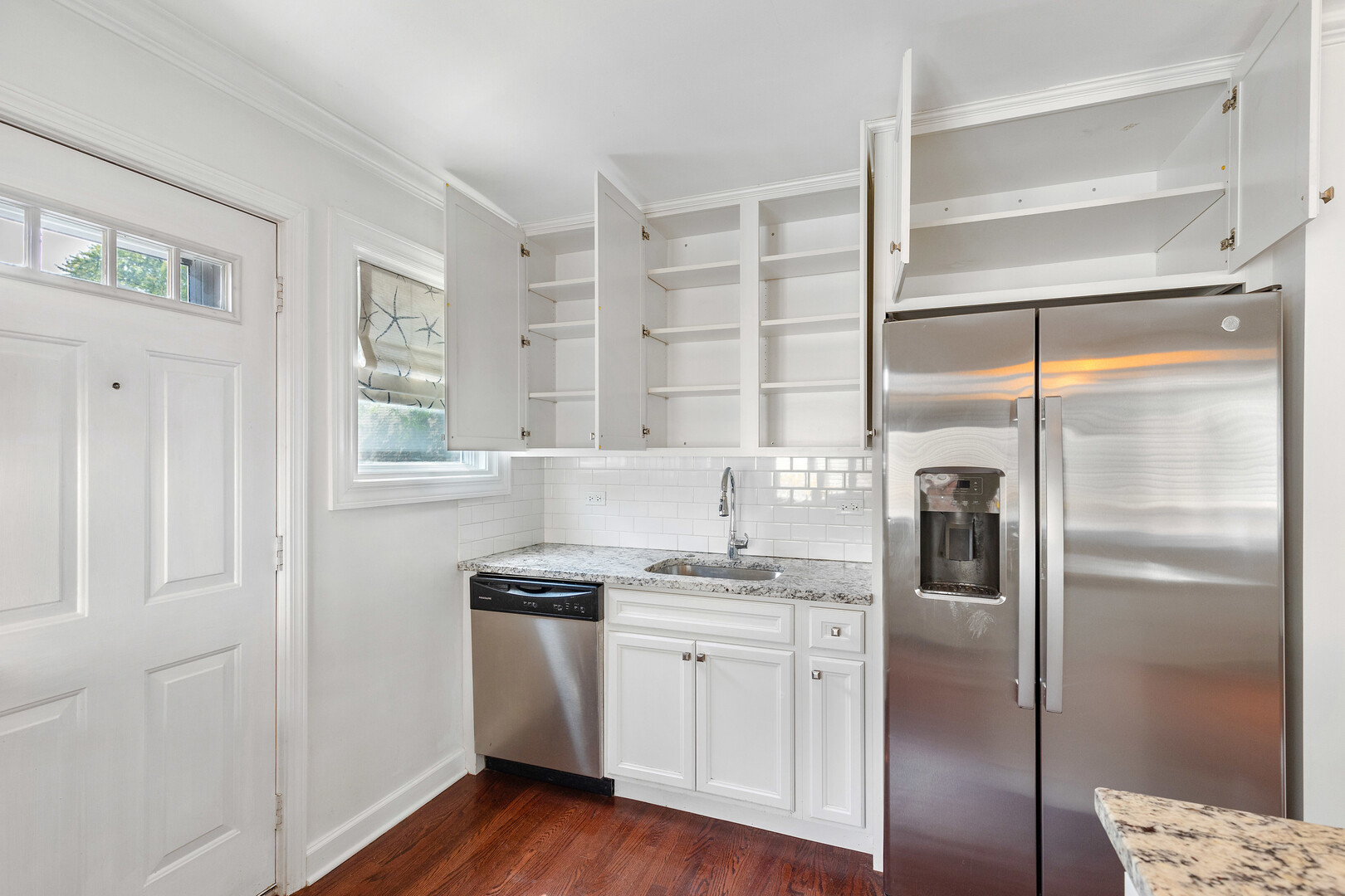17 N Pine Street, Mount Prospect, IL 60056