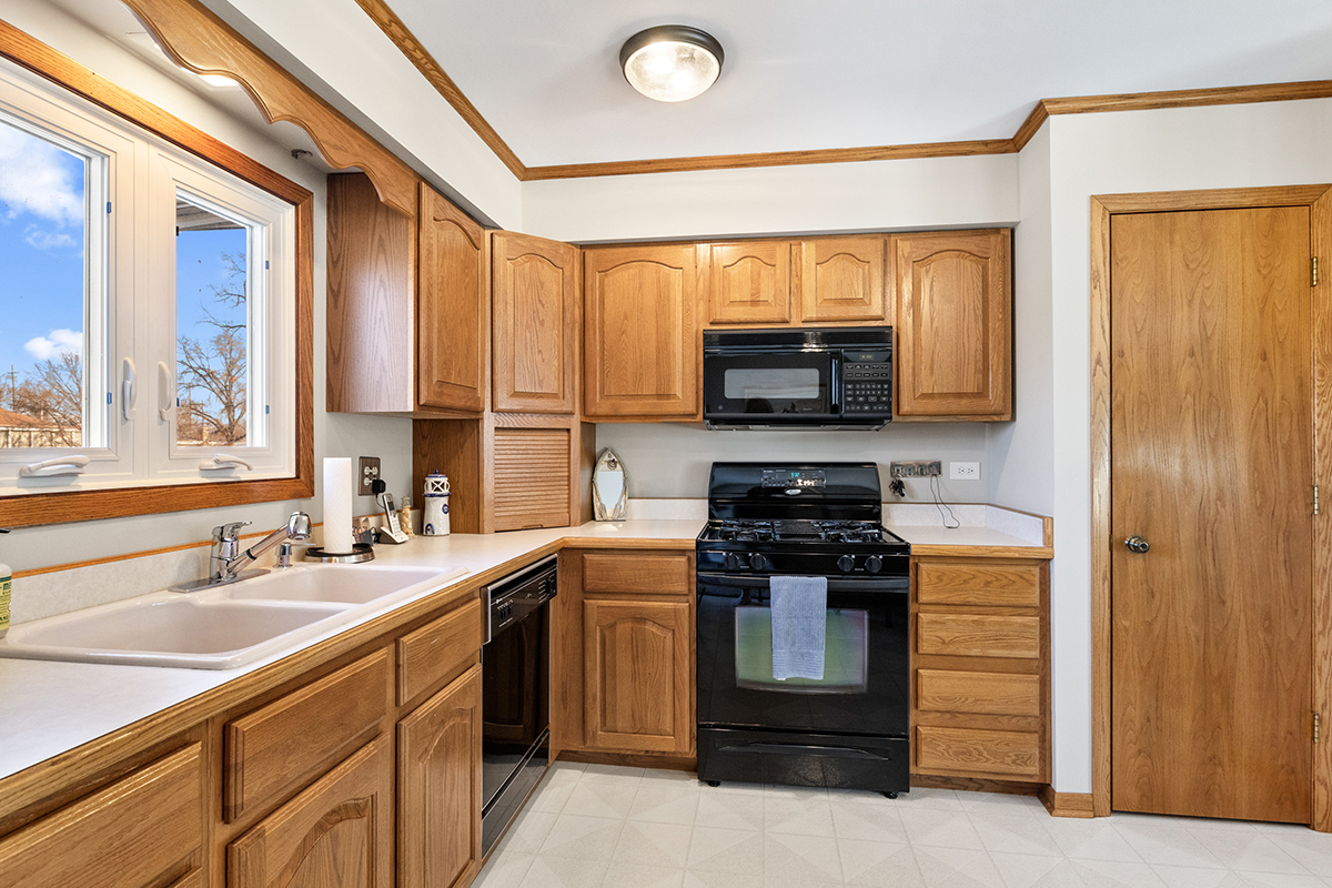 3000 Miller Drive, McHenry, IL 60050