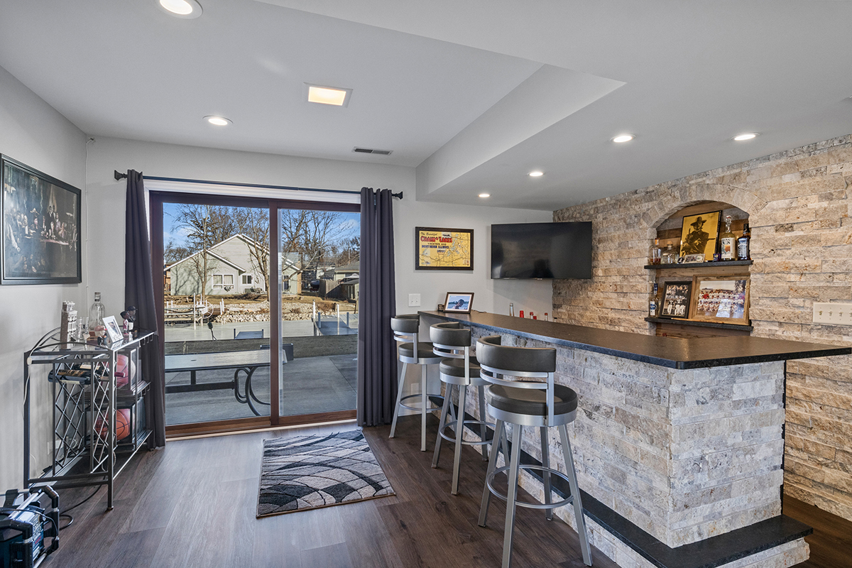 3000 Miller Drive, McHenry, IL 60050
