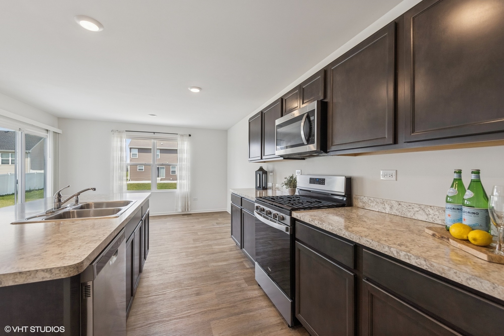 411 Stockton Drive, Joliet, IL 60436