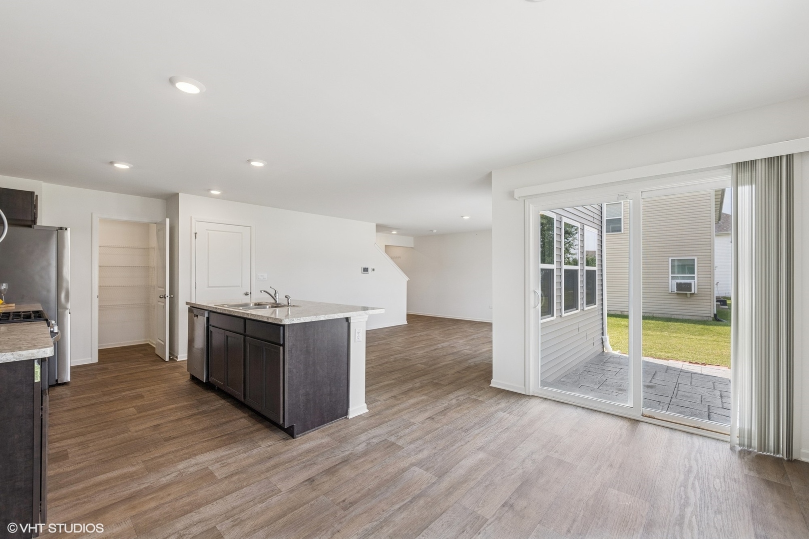 411 Stockton Drive, Joliet, IL 60436