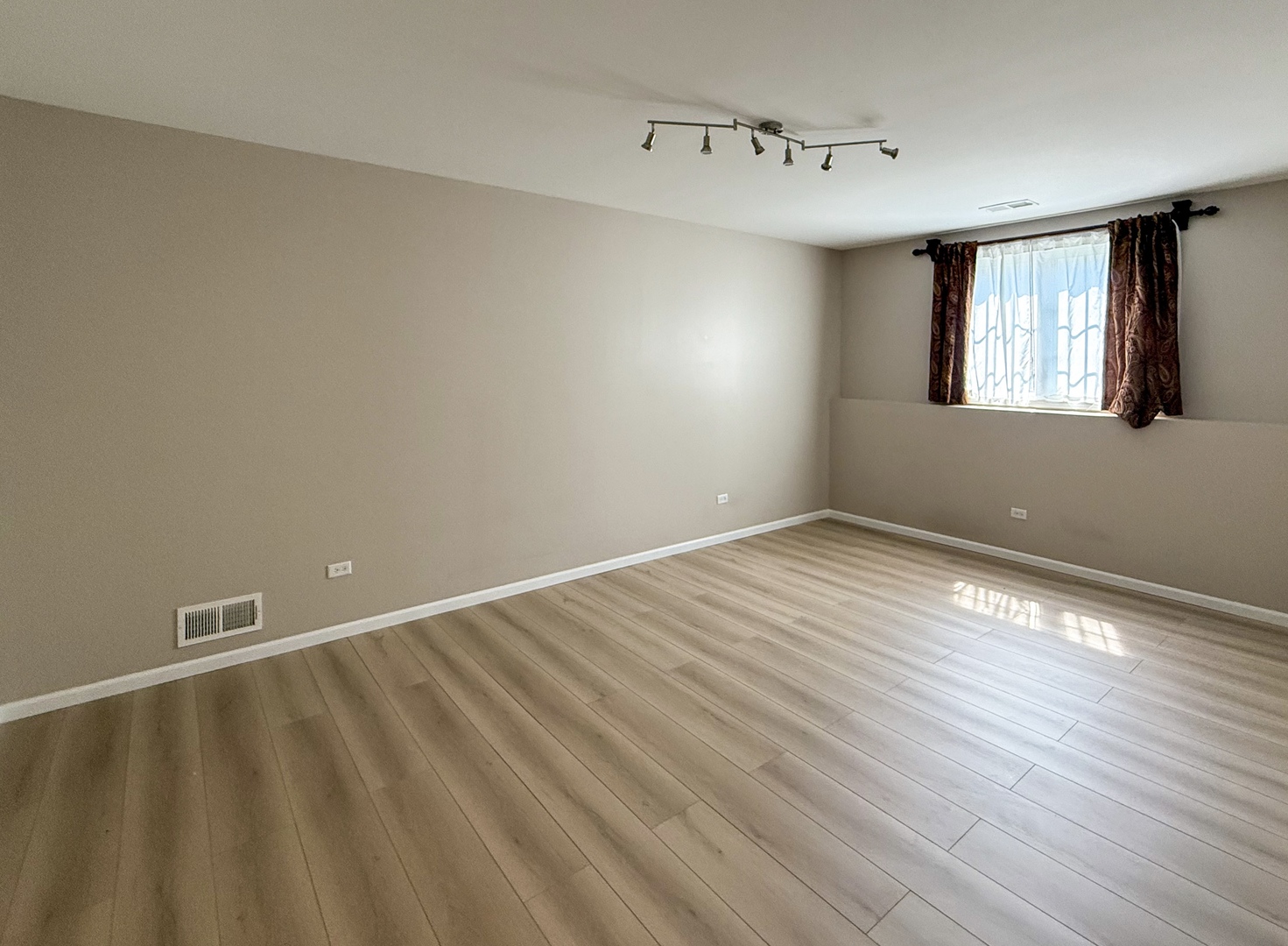 10701 Gigi Drive, Orland Park, IL 60462