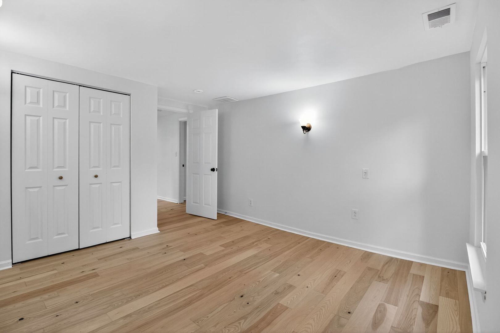 913 Sunset Court, Deerfield, IL 60015