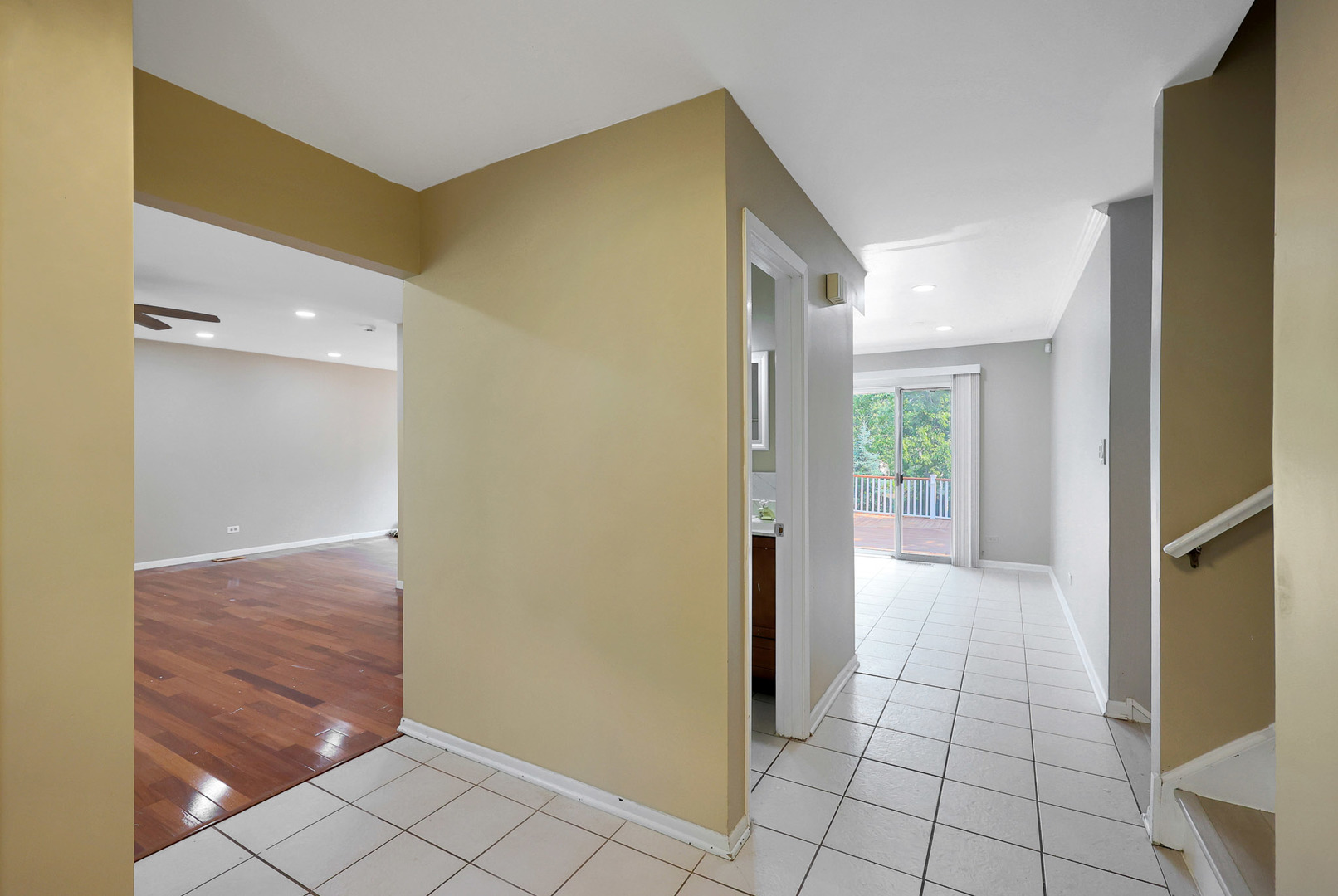 1356 Larchmont Drive, Buffalo Grove, IL 60089