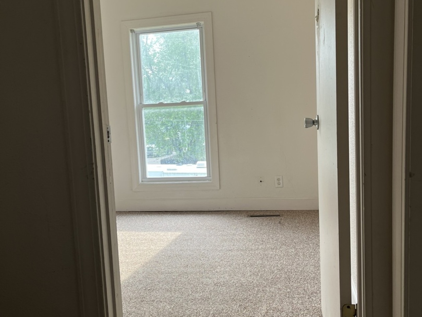 110-112 E Frank Street, Freeport, IL 61032
