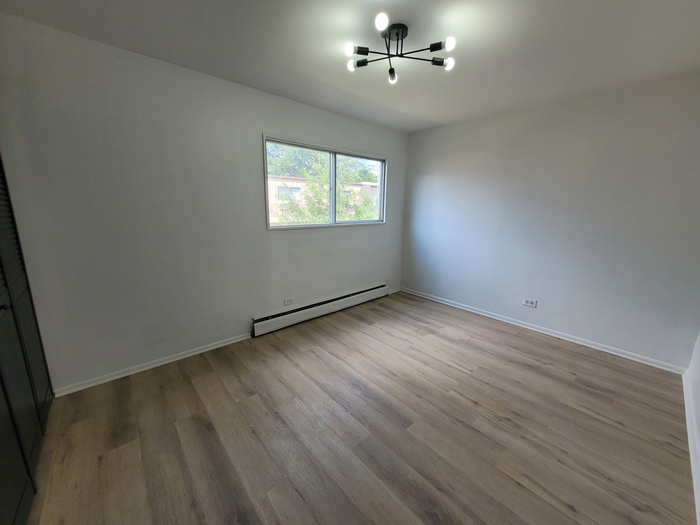 2402 Algonquin Road #9, Rolling Meadows, IL 60008