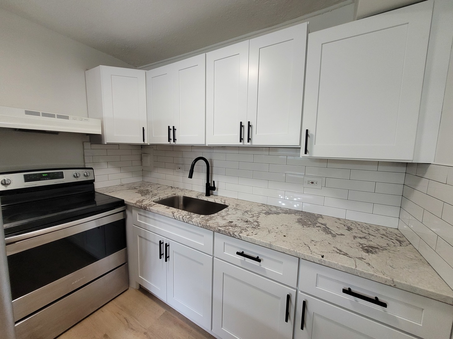 2402 Algonquin Road #9, Rolling Meadows, IL 60008