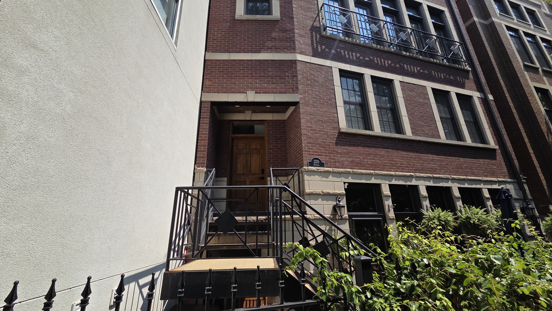 1229 N Paulina Street #2, Chicago, IL 60622