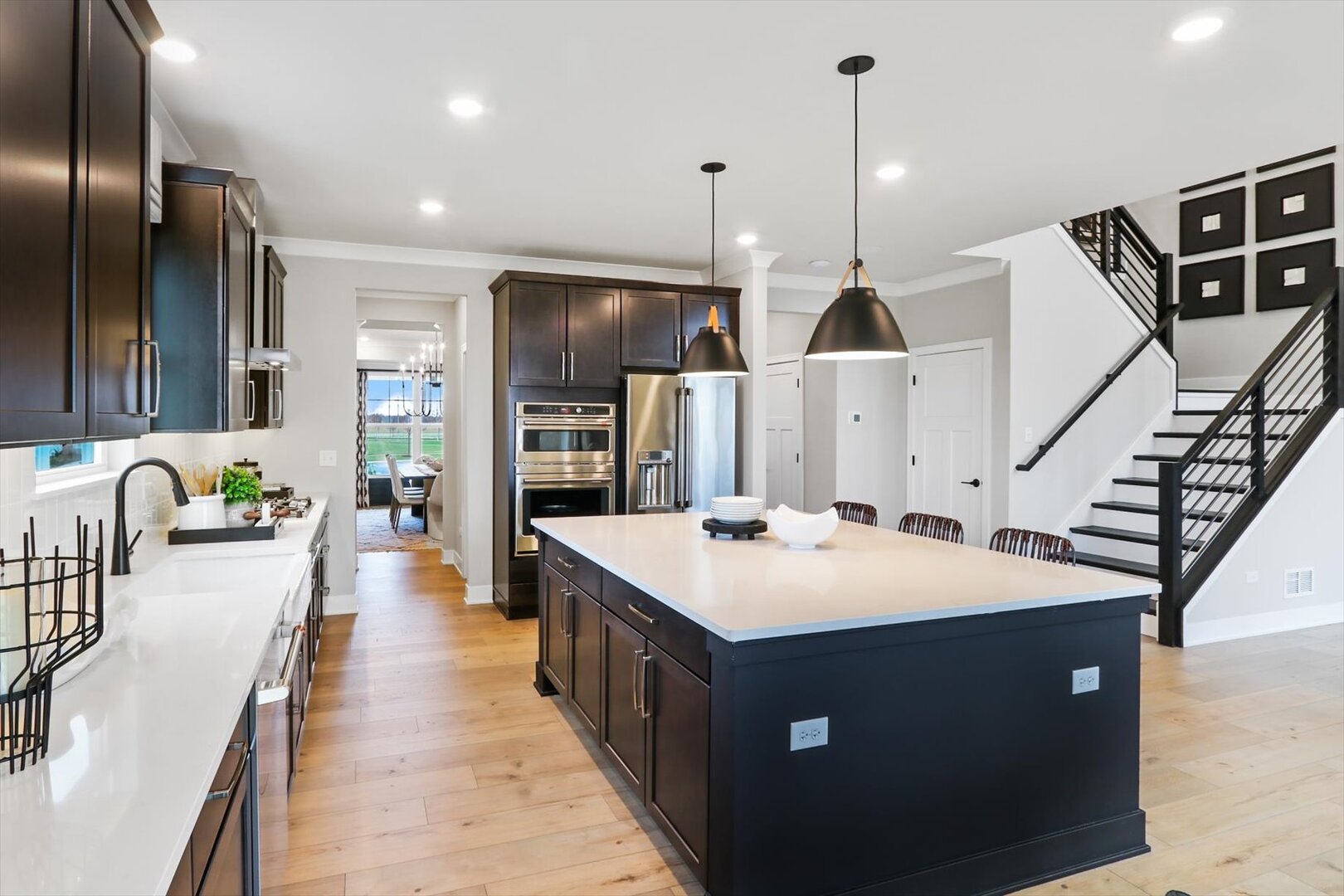 1 Hawthorn Ridge Drive, Hawthorn Woods, IL 60047
