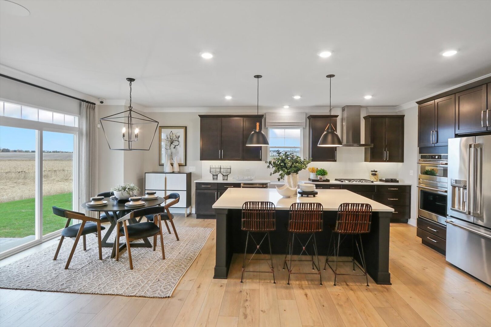 1 Hawthorn Ridge Drive, Hawthorn Woods, IL 60047
