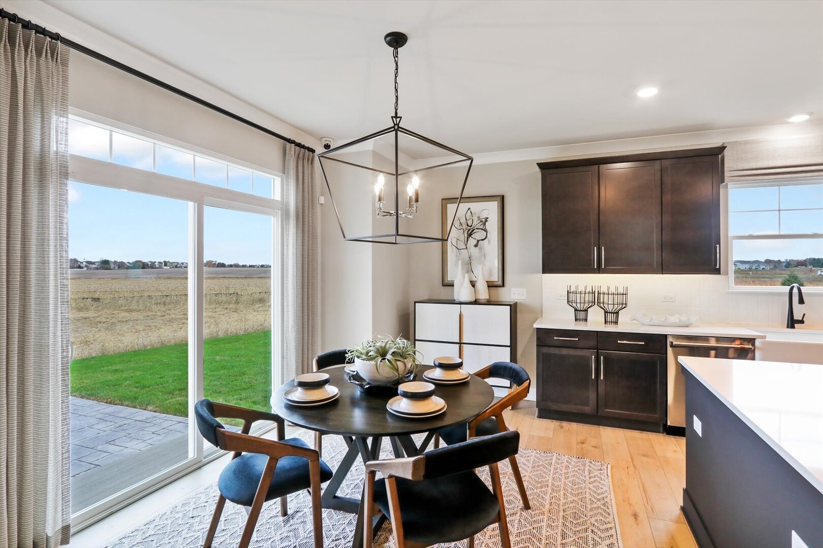 1 Hawthorn Ridge Drive, Hawthorn Woods, IL 60047