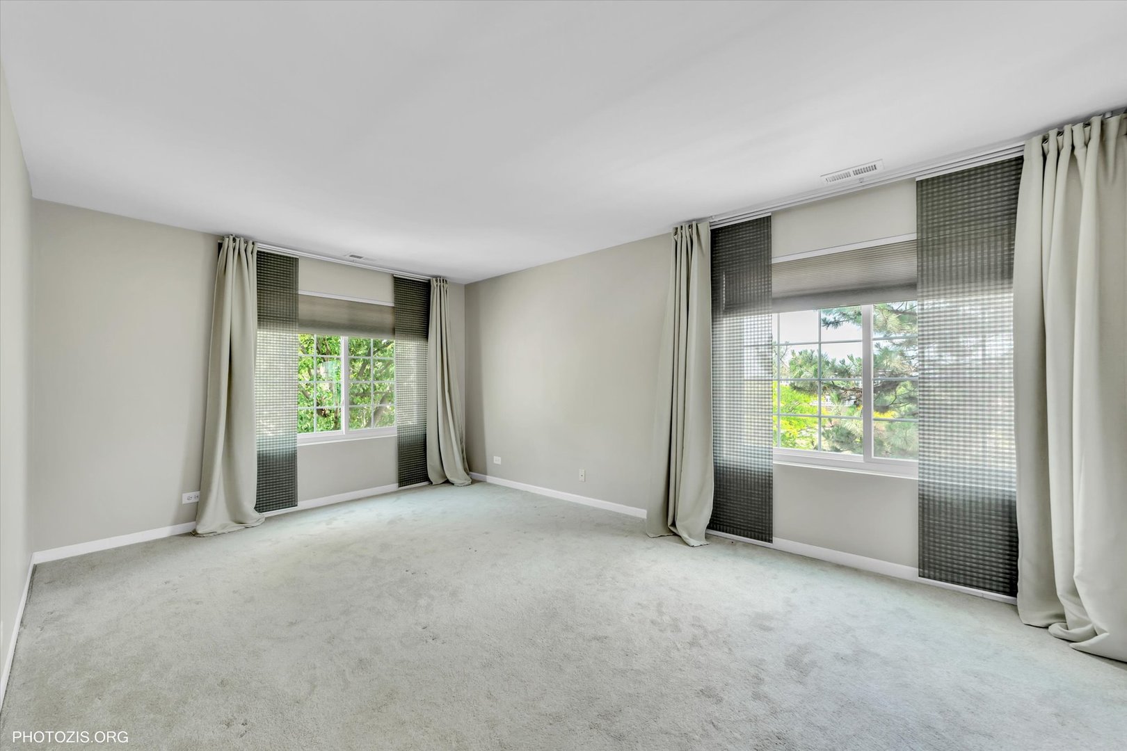 436 Yorktown Court, Aurora, IL 60504