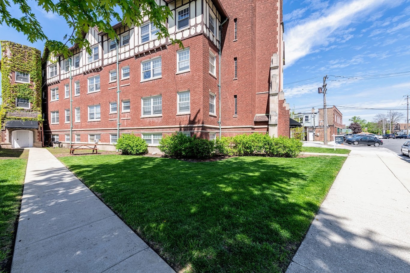 3302 Kenilworth Avenue, Berwyn, IL 60402