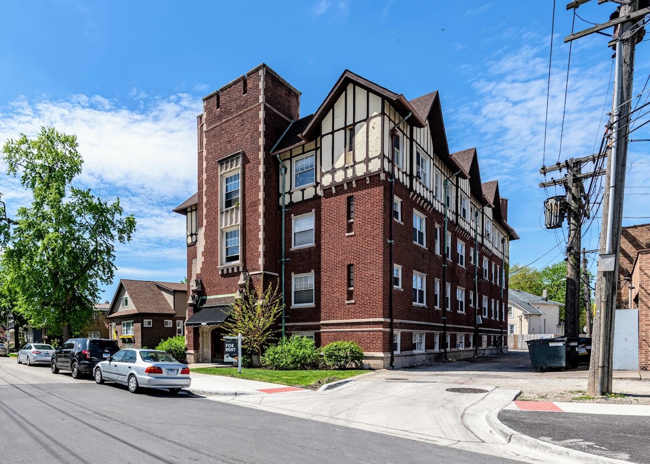 3302 Kenilworth Avenue, Berwyn, IL 60402