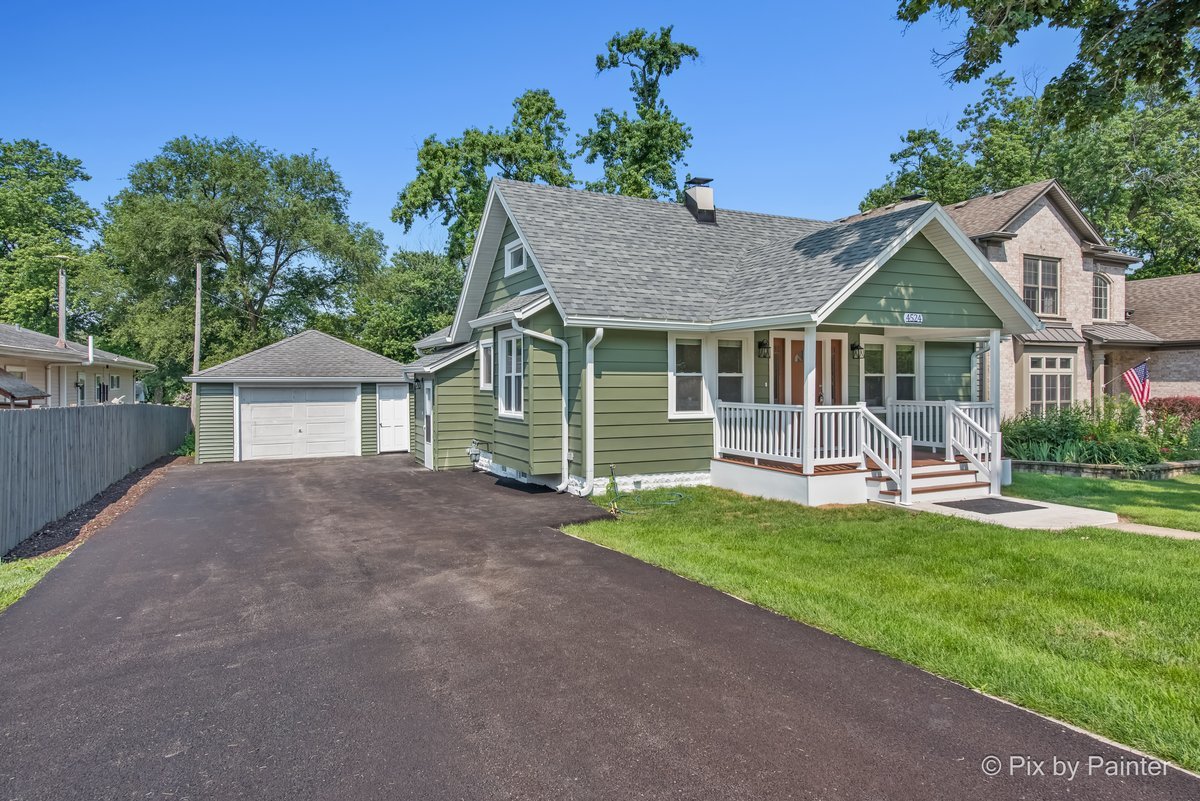 4524 Cross Street, Downers Grove, IL 60515