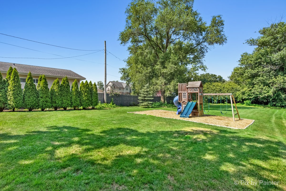 4524 Cross Street, Downers Grove, IL 60515
