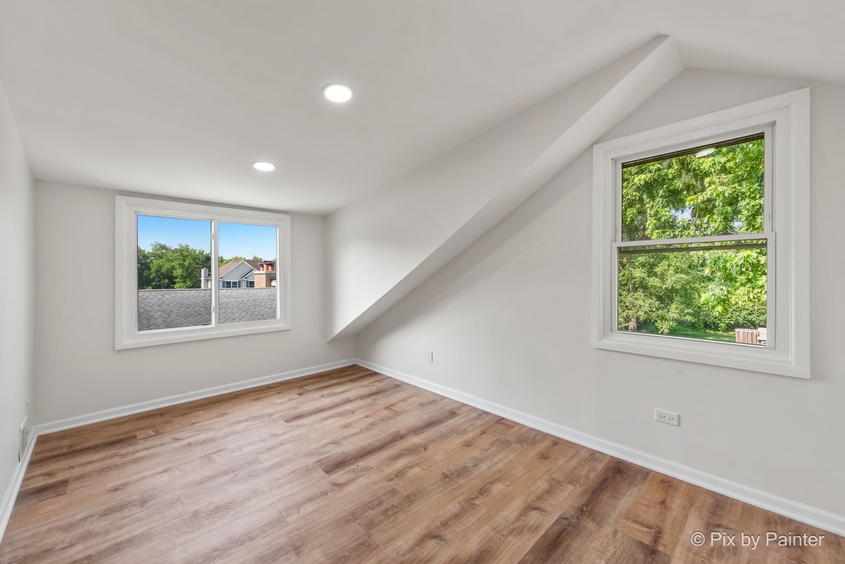 4524 Cross Street, Downers Grove, IL 60515