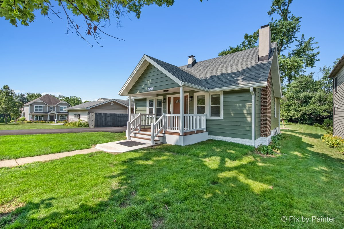 4524 Cross Street, Downers Grove, IL 60515