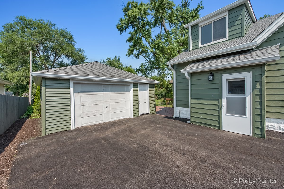 4524 Cross Street, Downers Grove, IL 60515
