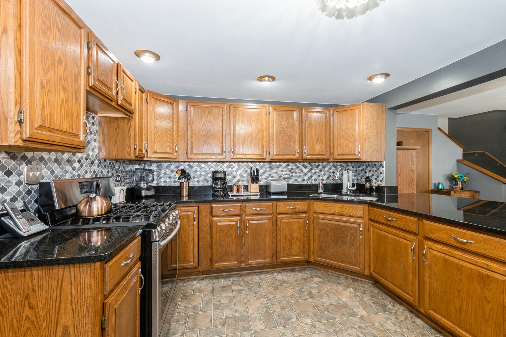 8828 S Beck Place, Hometown, IL 60456