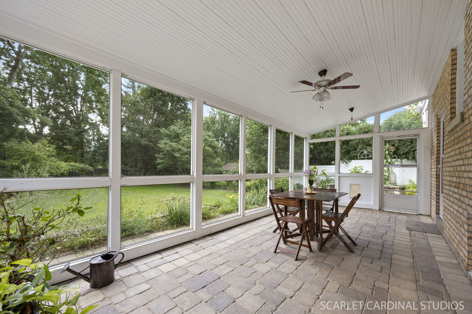 3S269 Gates Place, Warrenville, IL 60555
