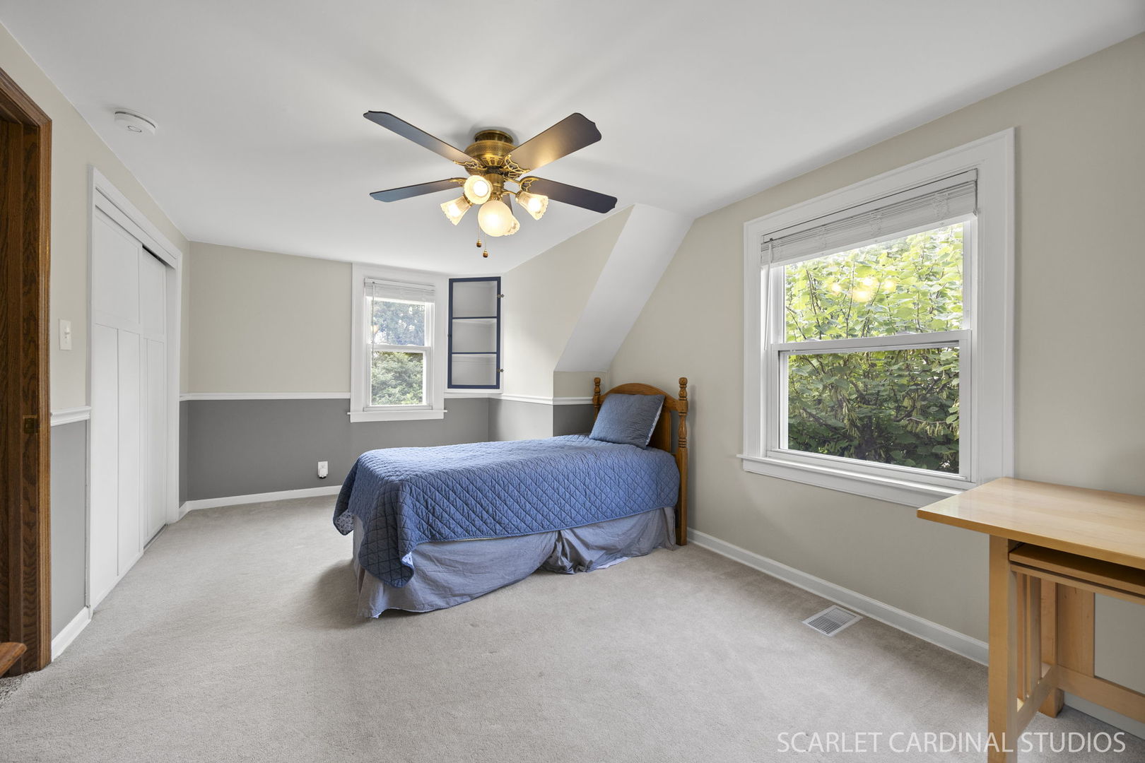 3S269 Gates Place, Warrenville, IL 60555