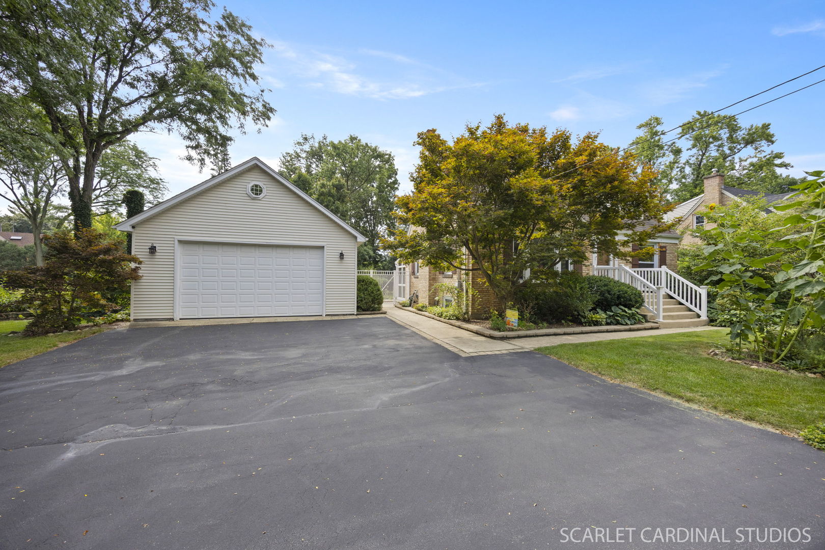3S269 Gates Place, Warrenville, IL 60555