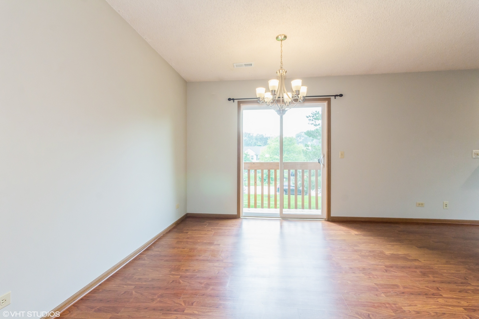 253 S Harrison Street #253, Geneva, IL 60134