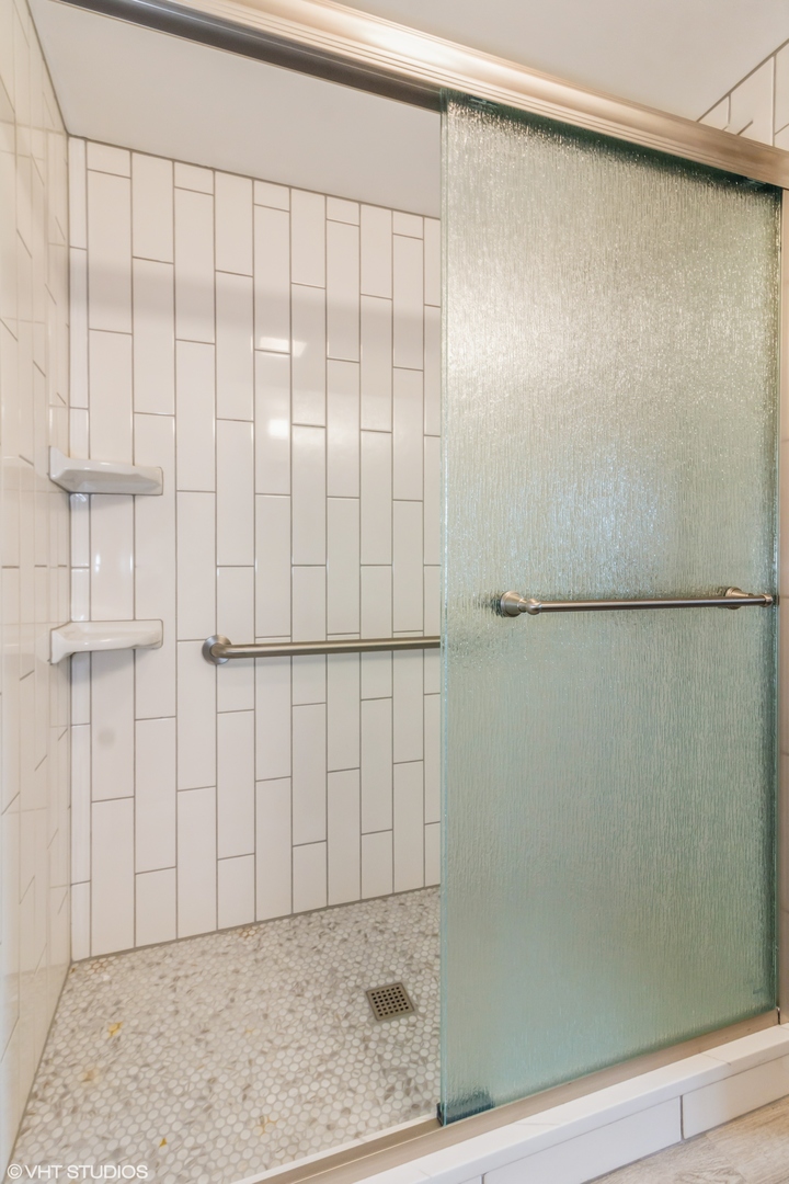 253 S Harrison Street #253, Geneva, IL 60134