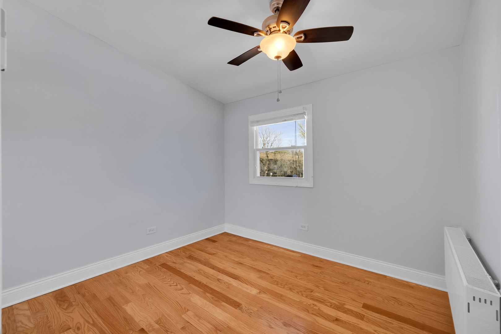 8852 Robin Drive #E, Des Plaines, IL 60016