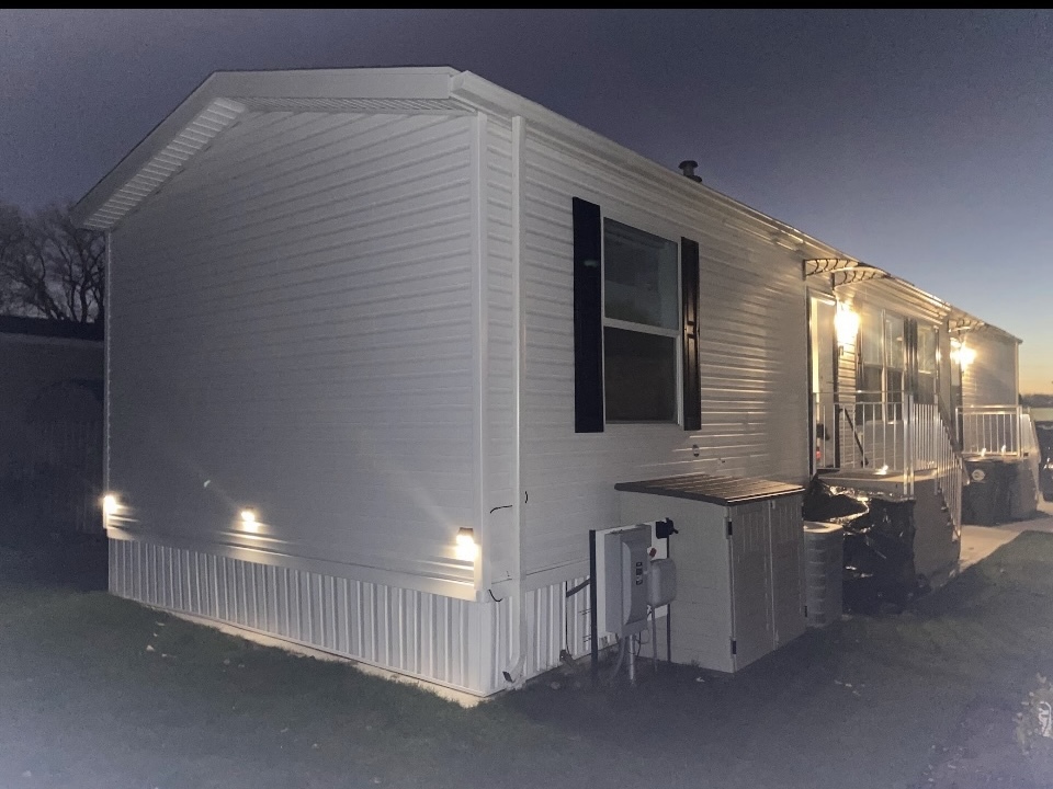 111 Daves Court, Bartlett, IL 60103