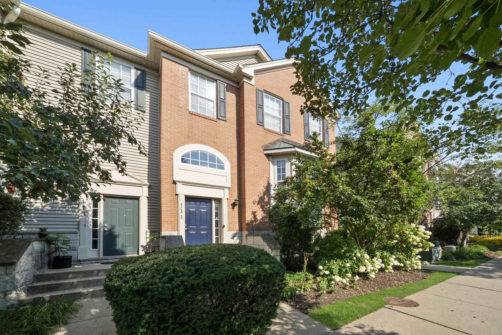 111 Rachel Avenue #406E, Willow Springs, IL 60480