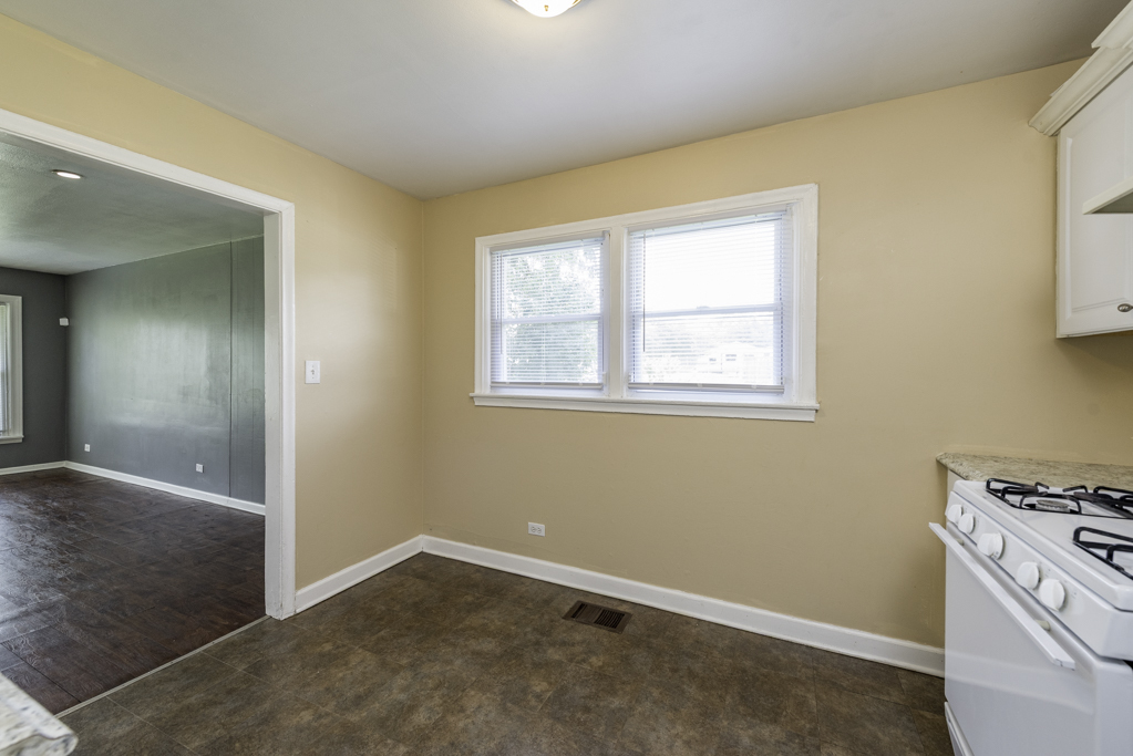 1724 Lyons Court, Waukegan, IL 60085