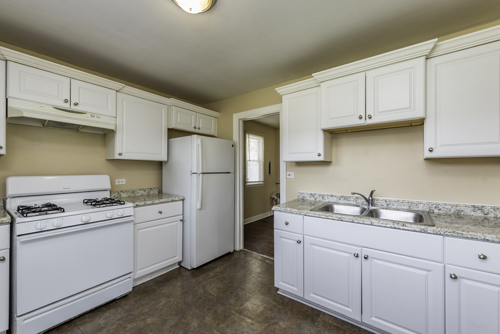 1724 Lyons Court, Waukegan, IL 60085